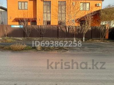 Отдельный дом · 8 комнат · 467.6 м² · 8 сот., мкр Самал, Адгам Каримова 43 за 110 млн 〒 в Атырау