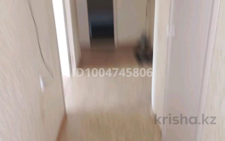 2-бөлмелі пәтер · 68 м² · 7/9 қабат, Есенберлина 23, бағасы: 28 млн ₸ в Усть-Каменогорске — фото 2