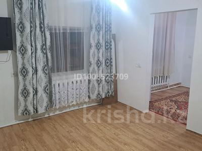 Отдельный дом · 1 комната · 25 м² · 4 сот., С. Торайгырова 98 А — Параллельно ул. Мясоедова за 70 000 〒 в Актобе, мкр Москва