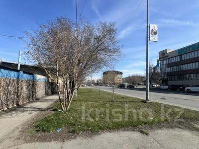 Отдельный дом · 4 комнаты · 150 м² · 10 сот., Абая 25 за 250 000 〒 в Семее