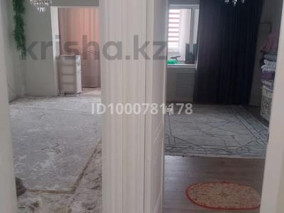 2-бөлмелі пәтер · 55 м² · 3/9 қабат, 8-й мкр 28 — Возле Драм театра, бағасы: 15 млн ₸ в Актау