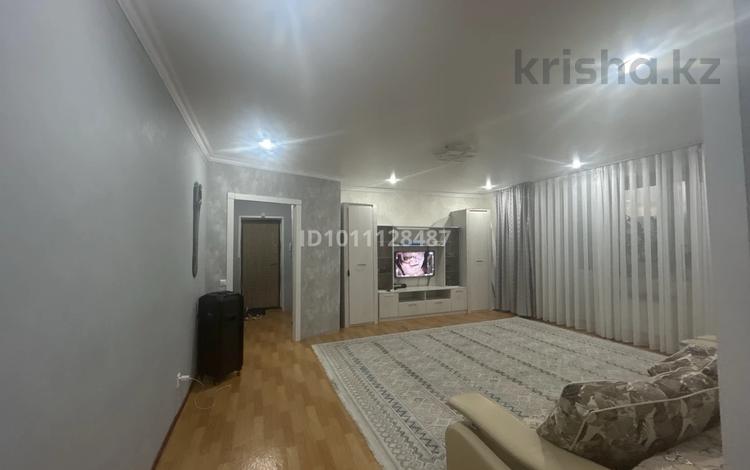 3-бөлмелі пәтер · 83 м² · 5/5 қабат, юность, бағасы: 38 млн ₸ в Семее — фото 2