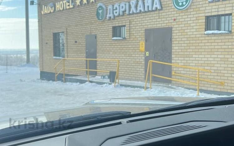 Еркін, дүкендер мен бутиктер, қоймалар, қоғамдық тамақтану орны, монша, қонақ үй және демалыс орындары, медорталықтар мен дәріханалар · 1000 м², бағасы: 400 млн ₸ в  — фото 2