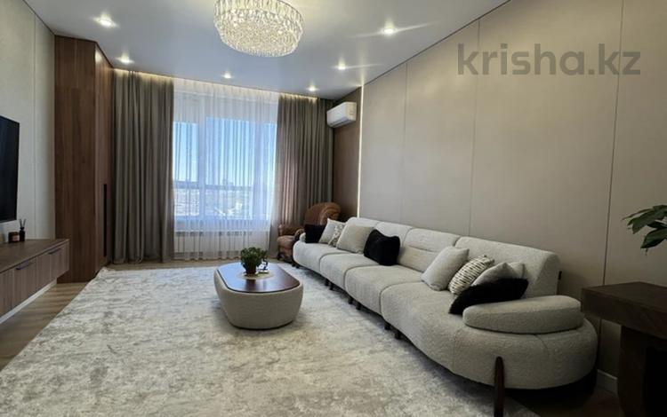 4-комнатная квартира · 94 м² · 18 этаж, Шамши Калдаякова 23а за 70 млн ₸ в Астане, Сарайшык р-н — фото 2