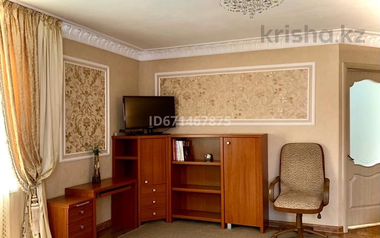 Жеке үй • 2 бөлмелер • 50 м² • ай сайын, мкр Курылысшы, бағасы: 220 000 〒 в Алматы, Алатауский р-н — фото 7