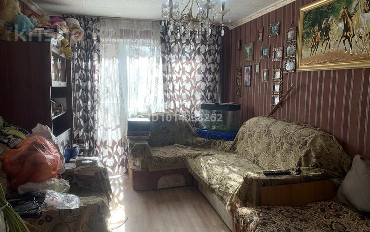 2-бөлмелі пәтер · 45 м² · 2/5 қабат, 14-шағынаудан 6, бағасы: 10.5 млн ₸ в Караганде, Алихана Бокейханова р-н — фото 2