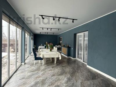 Отдельный дом · 6 комнат · 290.7 м² · 4.2 сот., Бопай Ханым за 73 млн ₸ в Зачаганске