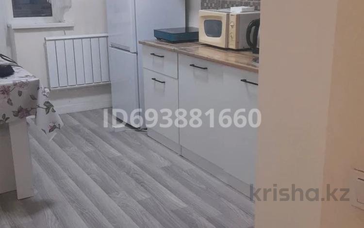 1-бөлмелі пәтер · 34 м² · 3/9 қабат, Шұғыла ш/а., Райымбека 590/8 — Жуалы, бағасы: 1 500 ₸ в Алматы, Наурызбайский р-н — фото 2