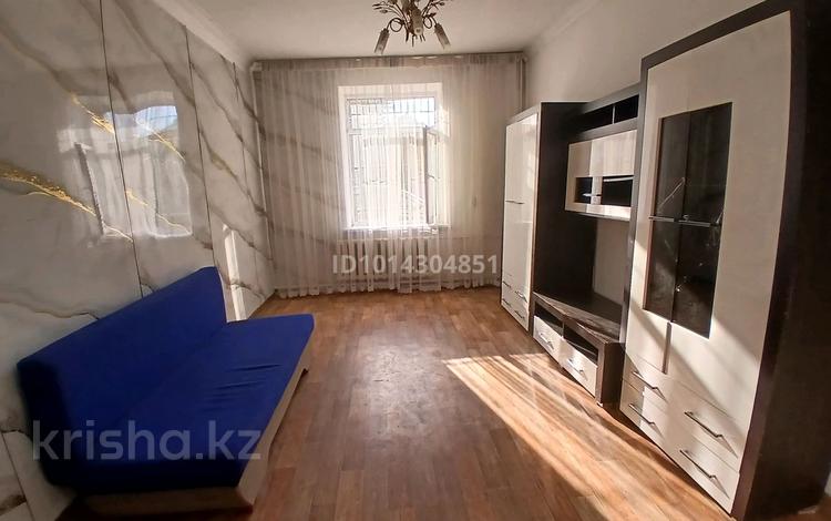 2-комнатная квартира · 54 м² · 1/2 этаж, Суюнбая — Напротив авто салона чанган за 150 000 ₸ в Алматы, Турксибский р-н — фото 2