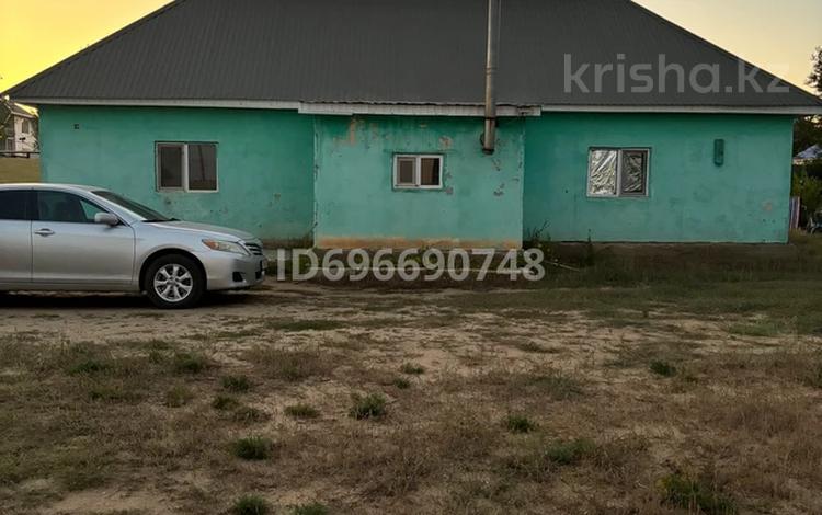 Отдельный дом · 3 комнаты · 60 м² · 10 сот., Акжар 2 — Анвар за 13 млн ₸ в Актобе, мкр Акжар — фото 2
