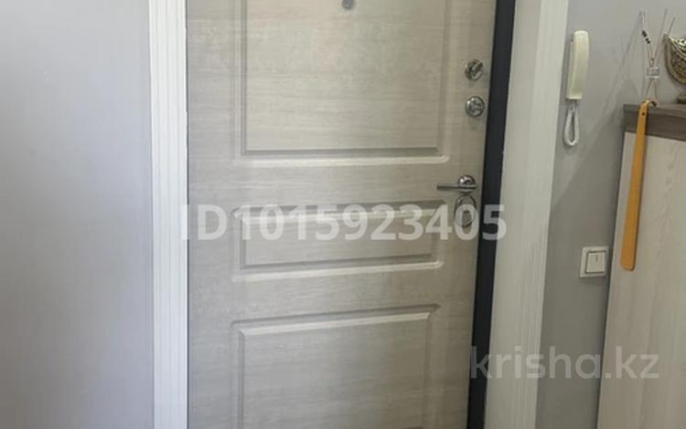 1-бөлмелі пәтер · 40 м² · 1/7 қабат, Ашимова 4А, бағасы: 250 000 ₸ в Талдыкоргане, мкр Болашак — фото 2