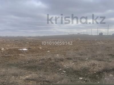 Участок · 12 соток, Газ заправка салуға жер — Қызылтөбе-2 ----Батыр трасса бойында, батырға кіретін екінші жолдың угловойында орналасқан. за 12 млн 〒