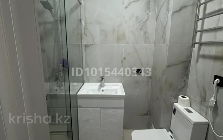 3-комнатная квартира · 50 м², Жандосова 94/8 за 51 млн ₸ в Алматы, Бостандыкский р-н — фото 2