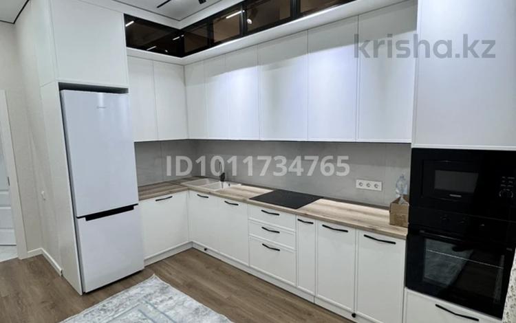 2-бөлмелі пәтер · 60 м² · 2/12 қабат, Ашимова 1/5, бағасы: 370 000 ₸ в Алматы, Наурызбайский р-н — фото 2