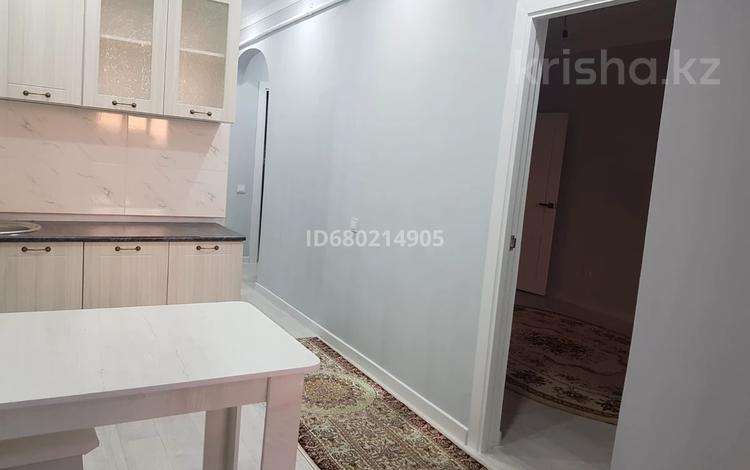 2-бөлмелі пәтер, 55 м², 1/5 қабат ай сайын, 13-й мкр 17, бағасы: 130 000 〒 в Актау, 13-й мкр — фото 2