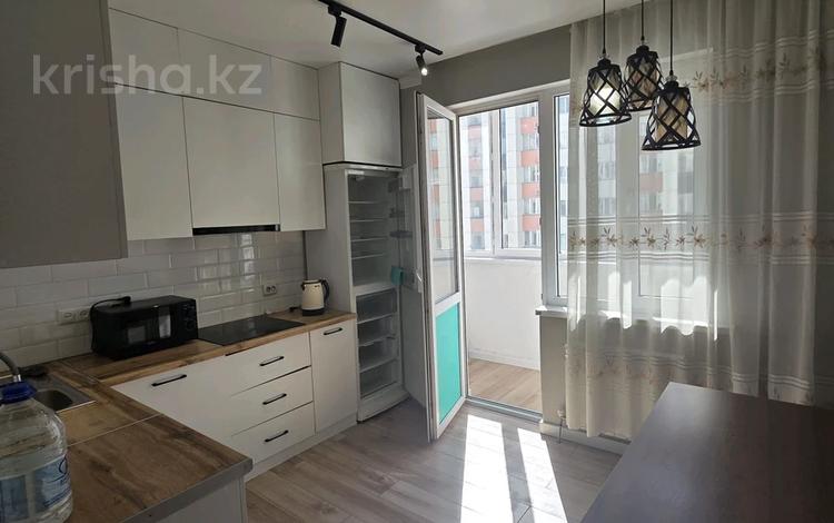 3-бөлмелі пәтер · 80 м² · 8/10 қабат, Дарабоз 79, бағасы: 300 000 ₸ в Алматы, Алатауский р-н — фото 2