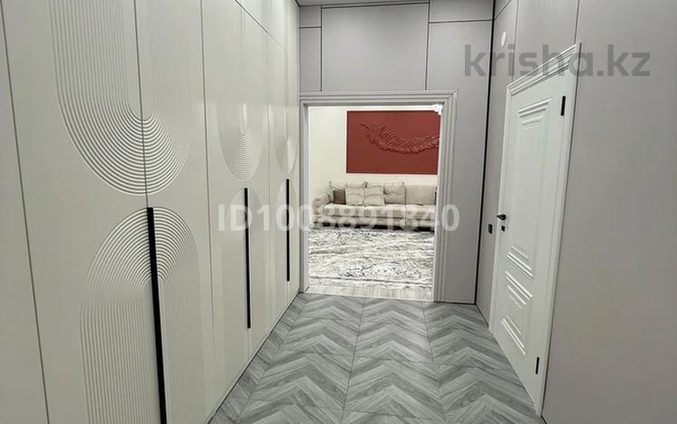 Жеке үй · 5 бөлме · 270 м² · 10 жүзд., Жаңақоныс-2, Кузденбаев 460, бағасы: 55 млн ₸ в Актобе, жилой массив Жанаконыс-2 — фото 12