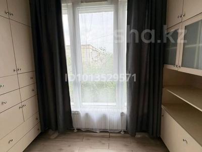 1-бөлмелі пәтер · 40 м² · 5/5 қабат, мкр Сайран 92а, бағасы: 250 000 ₸ в Алматы, Ауэзовский р-н