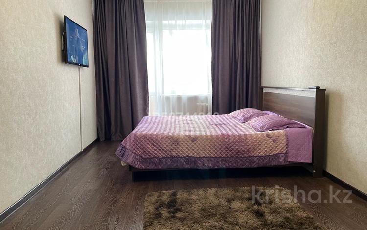 1-комнатная квартира, 43 м², 2/5 этаж посуточно, 14 микрорайон за 7 000 〒 в Караганде, Алихана Бокейханова р-н — фото 8