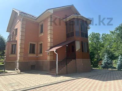 Отдельный дом · 7 комнат · 300 м² · 13 сот., Тамаша — Жандосова за 120 млн ₸ в Кыргауылдах