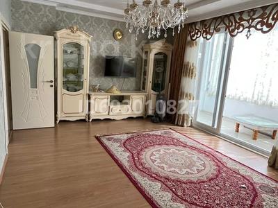 4-бөлмелі пәтер, 100 м², 2/10 қабат ай сайын, Мкрн 17 1, бағасы: 500 000 〒 в Шымкенте, Туран р-н