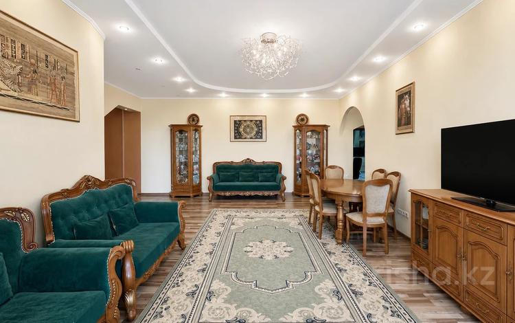 3-бөлмелі пәтер · 137 м² · 14/18 қабат, Курмангазы 145, бағасы: 105 млн ₸ в Алматы, Алмалинский р-н — фото 2