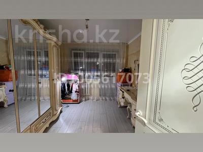 4-комнатная квартира · 100 м² · 4/5 этаж, 6 микрорайон 23 — Базара и школы им Абылай хана за 15 млн ₸ в Жанатасе