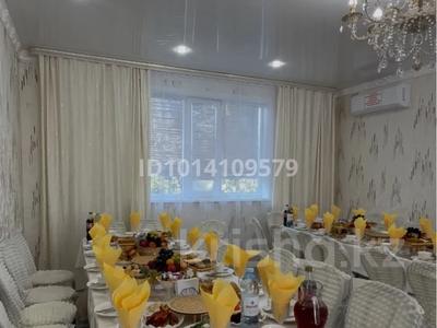 Жеке үй · 5 бөлме · 240 м², Зачаганск пгт ш/а., бағасы: 6 500 ₸ в Уральске, мкр. Зачаганск пгт