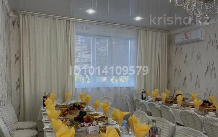 Жеке үй · 5 бөлме · 240 м², Зачаганск пгт ш/а., бағасы: 6 500 ₸ в Уральске, мкр. Зачаганск пгт — фото 2