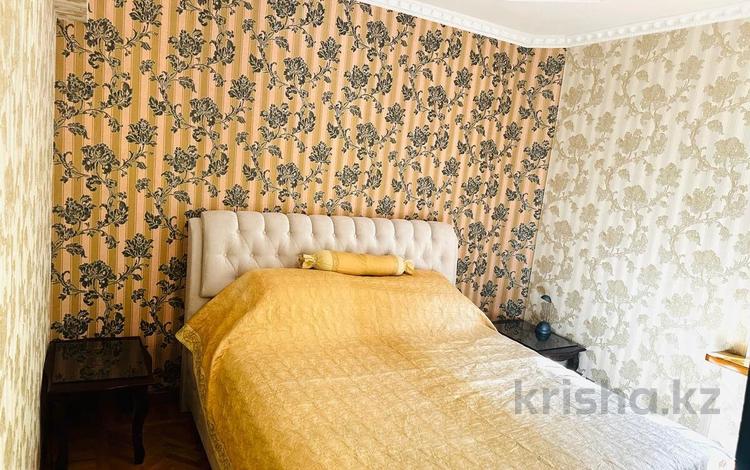 3-комнатная квартира · 70 м² · 2/5 этаж, мкр Самал-1 1 за 86 млн ₸ в Алматы, Медеуский р-н — фото 6