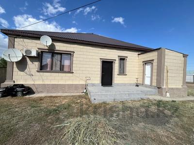 Отдельный дом · 3 комнаты · 150 м² · 10 сот., мкр Геолог, Жаналы 8д за 25 млн ₸ в Атырау