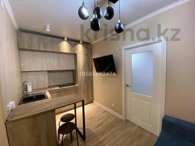 1-комнатная квартира, 35 м², 1/10 этаж по часам, Исы Байзакова 133 за 1 500 〒 в Павлодаре