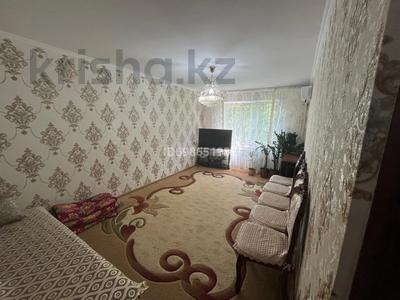 Пәтерлер в Алматы: 4-бөлмелі пәтер · 85.1 м² · 1/5 қабат, мкр Кулагер, Серикова, бағасы: 56 млн 〒 4-бөлмелі пәтер · 85.1 м² · 1/5 қабат, мкр Кулагер, Серикова, бағасы: 56 млн 〒 в Алматы, Жетысуский р-н