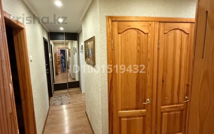 5-комнатная квартира · 83 м² · 1/5 этаж, Майкудук, Мкр Восток-1 14 — Остановка, школа №36, школа №17, поликлиника, спорт.зал Aerofit, ТД Ануар за 21 млн ₸ в Караганде, Алихана Бокейханова р-н — фото 2