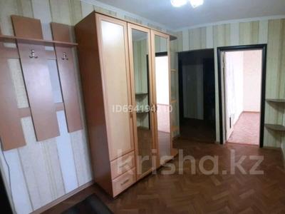 3-комнатная квартира, 65 м², 6/9 этаж помесячно, Жукова за 145 000 〒 в Петропавловске