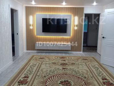 Отдельный дом · 4 комнаты · 150 м² · 10 сот., мкр. Зачаганск пгт 4 — Аяз би за 35 млн 〒 в Уральске