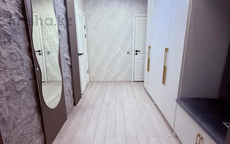 2-бөлмелі пәтер · 60 м² · 7/10 қабат, Алтын орда, жк Abai city 17, бағасы: 250 000 ₸ в Алматы — фото 2