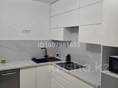 2-комнатная квартира · 74 м² · 2/10 этаж, Толе би 285/8 корп 4 за 400 000 〒 в Алматы, Ауэзовский р-н
