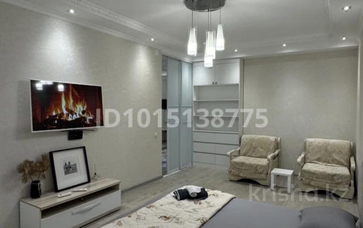2-бөлмелі пәтер · 70 м² · 10/14 қабат, 17-ш/а., 17 мкрн 7, бағасы: 250 000 ₸ в Актау, 17-й мкр — фото 24
