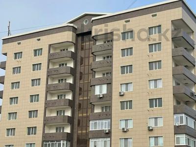 2-комнатная квартира, 111 м², 3/9 этаж, владимирского 7а за ~ 37.2 млн 〒 в Атырау