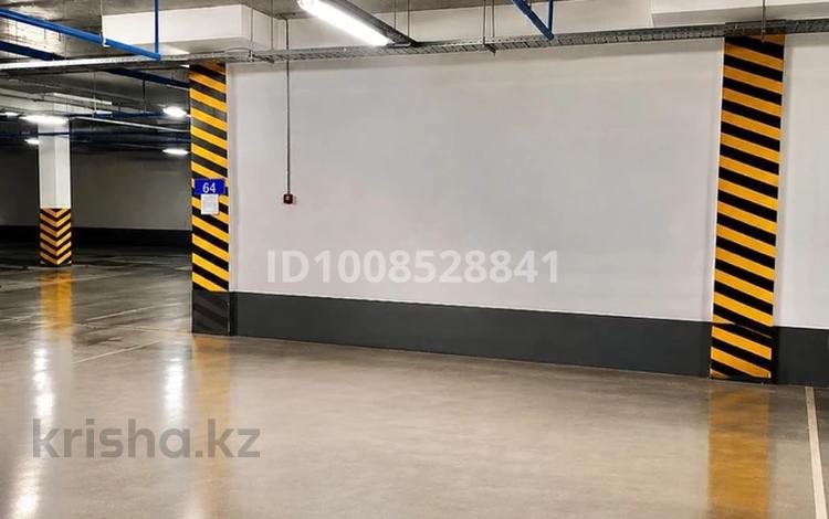 Паркинг · Туркестан 20 за 30 000 ₸ в Астане, Есильский р-н — фото 2
