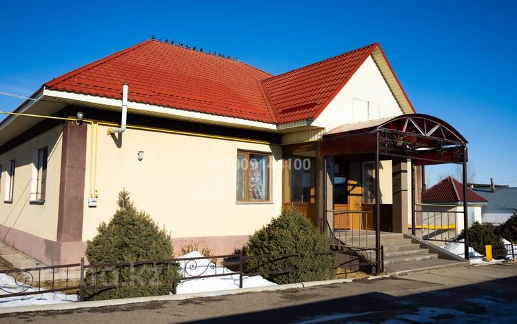 Отдельный дом · 6 комнат · 225 м² · 45 сот., Кайсенов 11 за 50 млн ₸ в  — фото 2