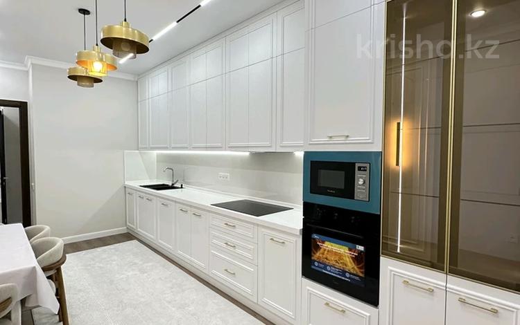 4-комнатная квартира · 135 м² · 6/15 этаж, 17-й мкр, 17-ш/а. 54 за 62 млн ₸ в Актау — фото 2