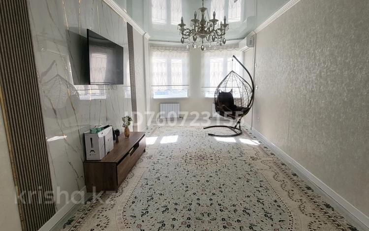 3-комнатная квартира · 90 м² · 7/9 этаж, 33-й мкр 19 — Астында бір бөлме кладовка бар за 19 млн ₸ в Актау — фото 2