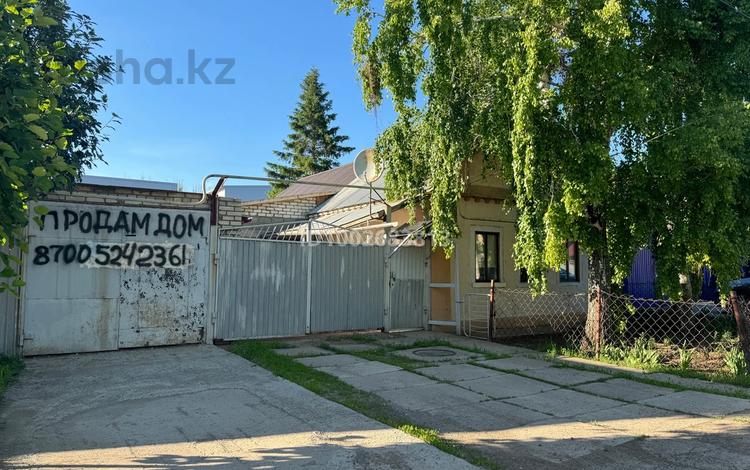 Отдельный дом · 3 комнаты · 96 м² · 6 сот., мкр Айгуль, 1 Завокзальный тупик 27 — Остановка Сергей тюленина за 33 млн ₸ в Уральске — фото 2