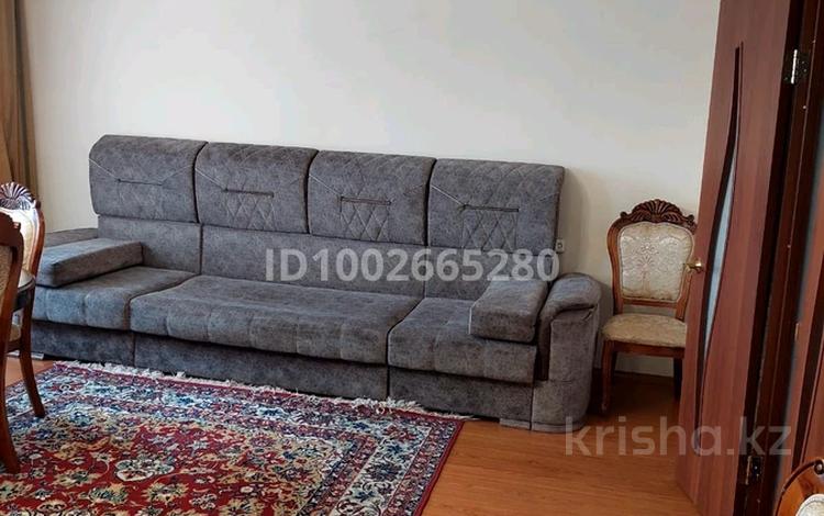 3-комнатная квартира · 78.7 м² · 7/9 этаж, мкр Юго-Восток, Мкр Юго-Восток, 28й микрорайон 4 — проспект Республики 4 за 27 млн ₸ в Караганде, Казыбек би р-н — фото 2