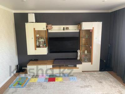 2-комнатная квартира · 54.2 м² · 5/19 этаж, мкр Юго-Восток, Гулдер 1 — Остановка Турист, Супермаркет "Норма", СШ№101, 23, 39, аптеки, ТД "Мечта" за 25 млн ₸ в Караганде, Казыбек би р-н