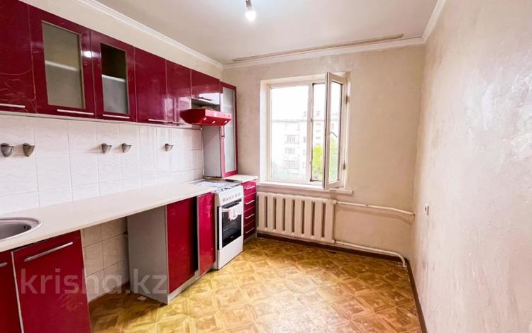 2-комнатная квартира, 46 м², 4/4 этаж помесячно, Самал 30