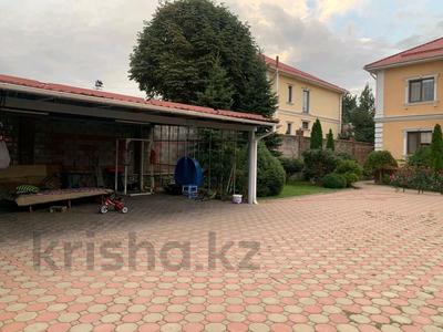 7-комнатный дом помесячно, 570 м², мкр Мирас за 2.1 млн 〒 в Алматы, Бостандыкский р-н