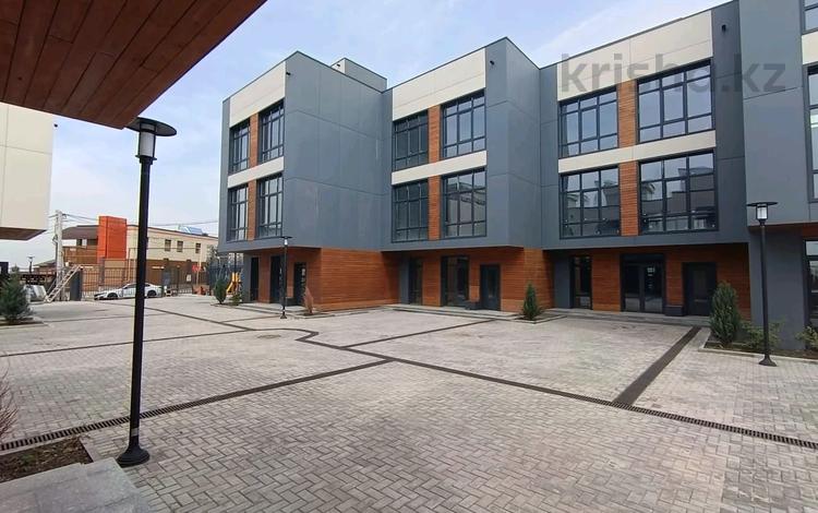4-комнатная квартира · 232.7 м², мкр Нурлытау (Энергетик) 62 — Мечеть нурлытау за ~ 181.2 млн ₸ в Алматы, Бостандыкский р-н — фото 2